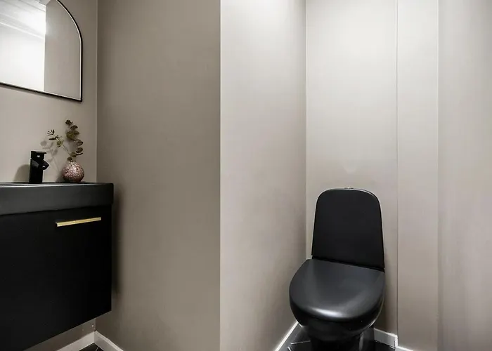 Homerentals L 120sqm Mid-central - King Beds - 500mbps Wi-fi Διαμέρισμα Μπέργκεν