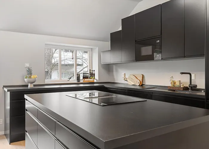 Homerentals L 120sqm Mid-central - King Beds - 500mbps Wi-fi Apartament *