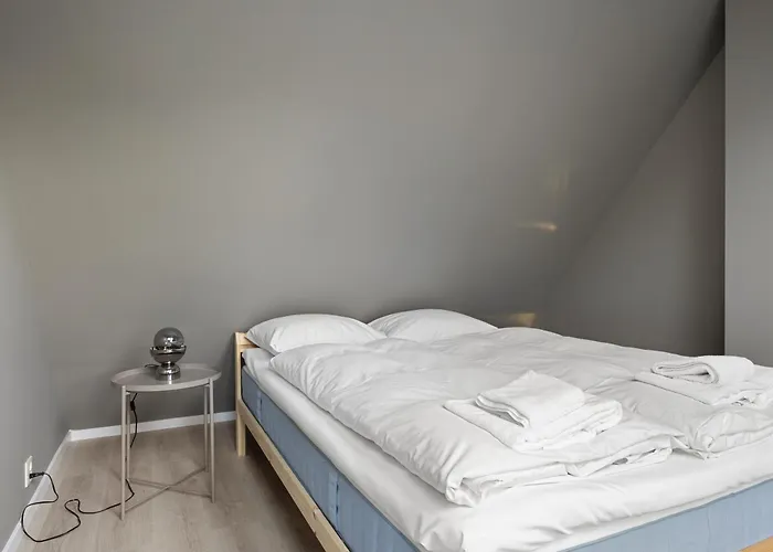 Homerentals L 120sqm Mid-central - King Beds - 500mbps Wi-fi Bergen